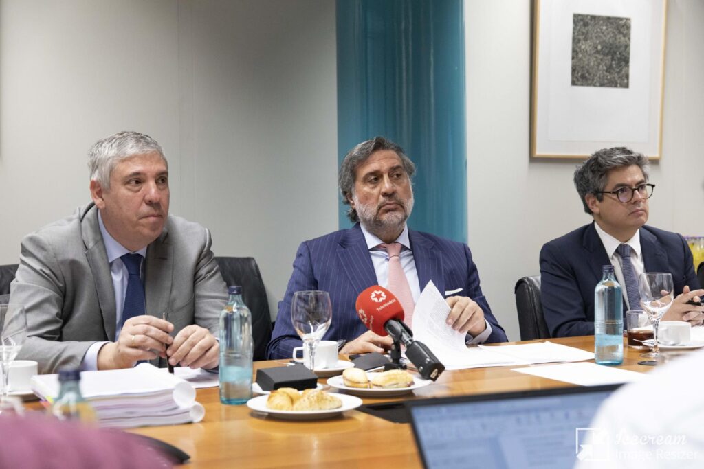 El presidente de la Junta Rectora y el presidente del Comité Ejecutivo de IFEMA MADRID, Angel Asensio y José Vicente de los Mozos, acompañados por Daniel Martínez, vicepresidente ejecutivo, han presentado los resultados económicos y de actividad de la institución durante 2023.