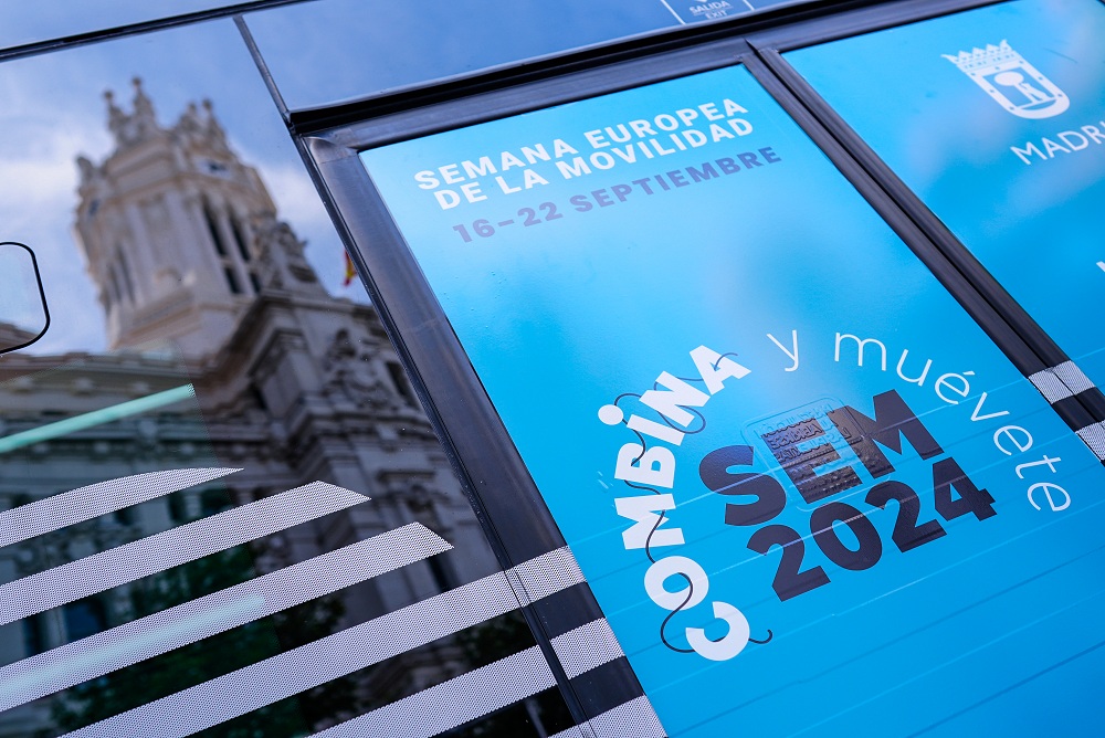 Autobús de la EMT durante la SEm2024