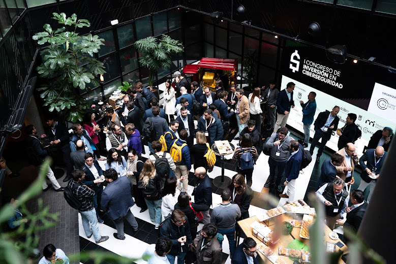 Este evento, una iniciativa promovida y organizada por CyberMadrid, Clúster de Ciberseguridad de Madrid, contó con el apoyo institucional del Ayuntamiento de Madrid, Comunidad de Madrid e INCIBE