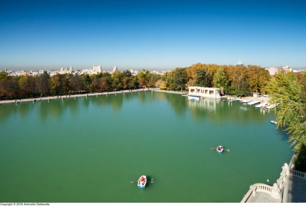 Rehabilitación del estanque grande de El Retiro.