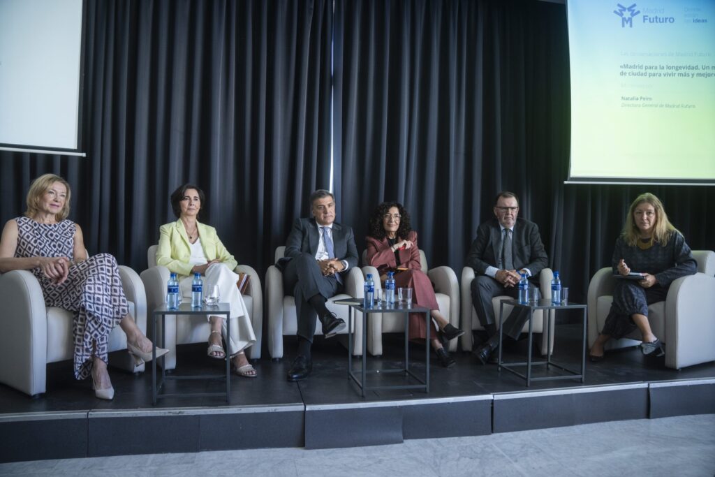 Conversación sobre «Madrid para la longevidad. Un modelo de ciudad para vivir más y mejor»