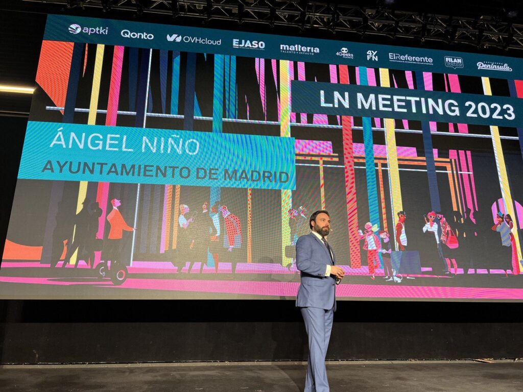 El concejal Ángel Niño en la presentación del encuentro LN Meeting 2023.